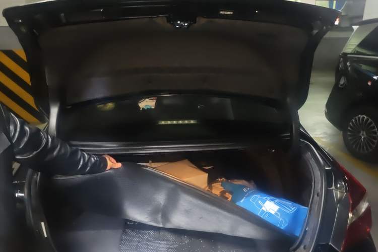 Used Honda Accord 2016 2.0L Comfort Edition Trunk