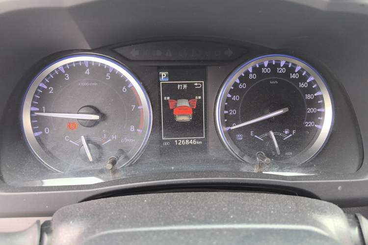 Used Toyota Highlander 2018 2.0T Four-Wheel Drive Prestige Version 7 Seats China V Emission Standard Instrument Cluster