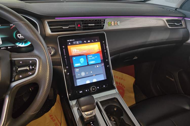 Used Roewe RX5 2020 PLUS 300TGI Automatic Ali National Style Luxury Edition
