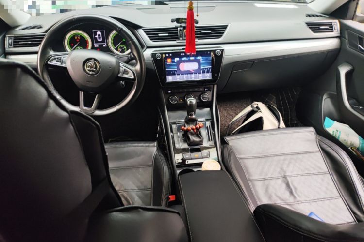 Used Skoda Superb 2018 TSI280 DSG Comfort Edition China V Standard Center Console