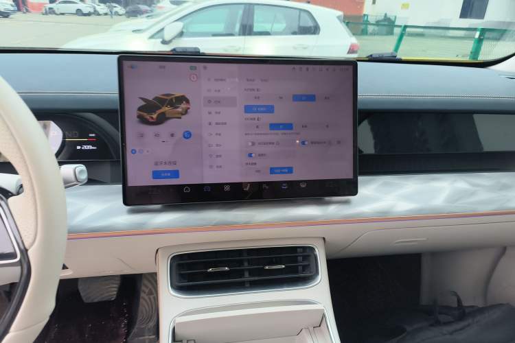 Used NETA L 2024 Extended-Range 310 Flash Charge PRO Edition Audio And AC Panel