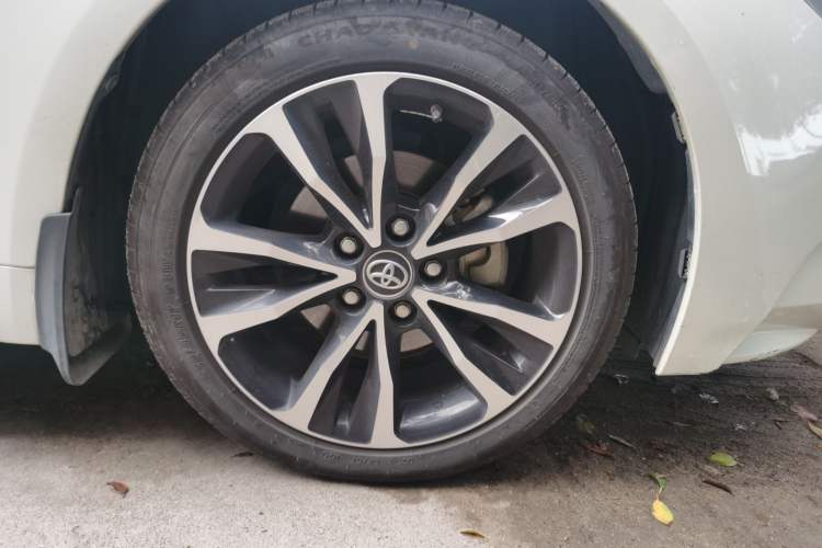 Used Toyota Levin 2019 185T CVT Sport Edition China VI Standard Right Front Wheel Hub