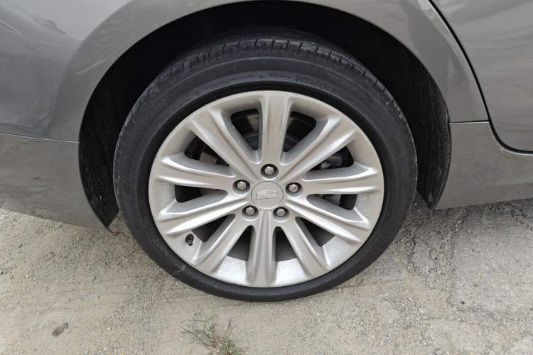 Used Cadillac ATS-L 2017 28T Tech Edition Right Rear Wheel Hub