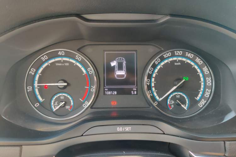 Used Skoda Karoq 2019 TSI280 SmartDrive Luxury Edition China VI standard
