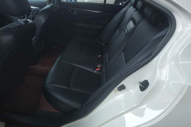 Used Infiniti Q50L 2015 2.0T Comfort Edition Left Rear Seat