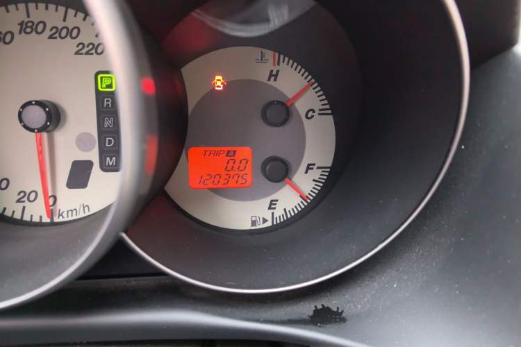 Used Mazda 3 2010 1.6L Automatic Classic Stylish Version Odometer Close Up