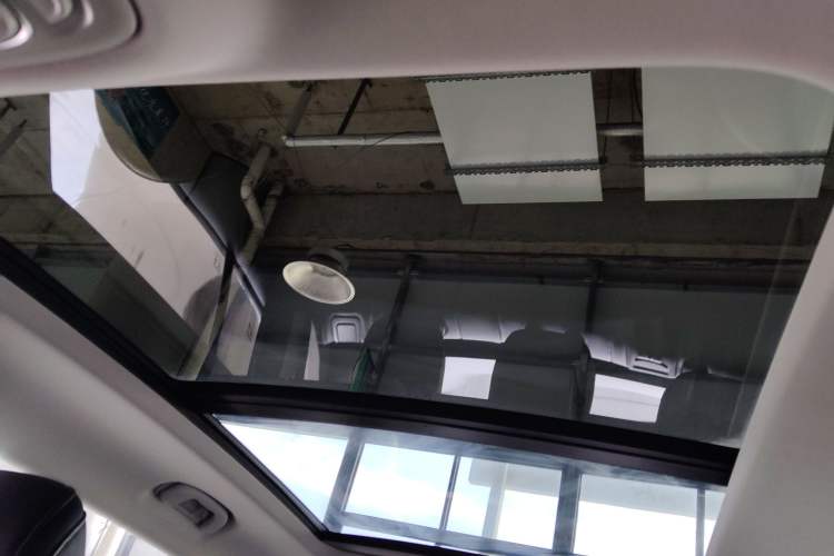 Used Roewe RX5 MAX 2022 2.0T Automatic Zhiwei Zunrong Edition
