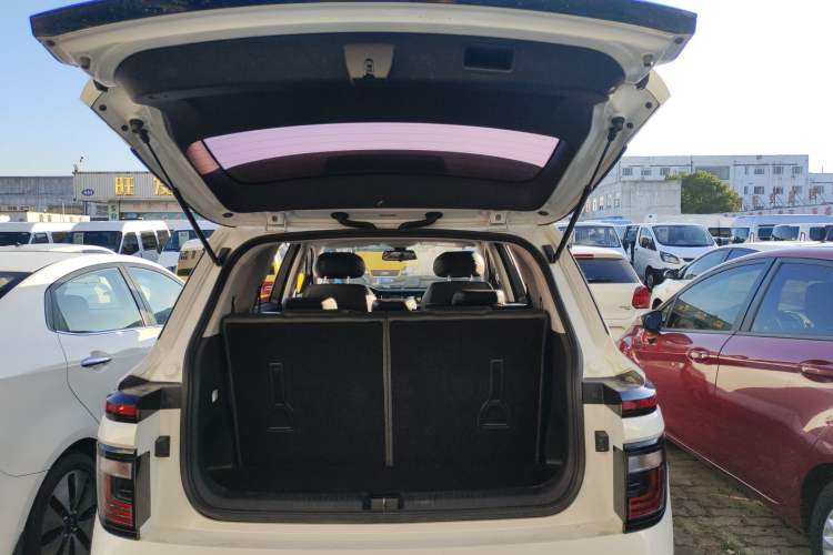 Used Baojun RM-5 2019 1.5T Manual Elite Version with 24-Hour Online Service 7 Seats
