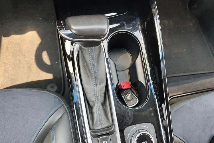 Used Buick Velite 6 2020 Plug-in Hybrid Connected Smart Model Gear Lever