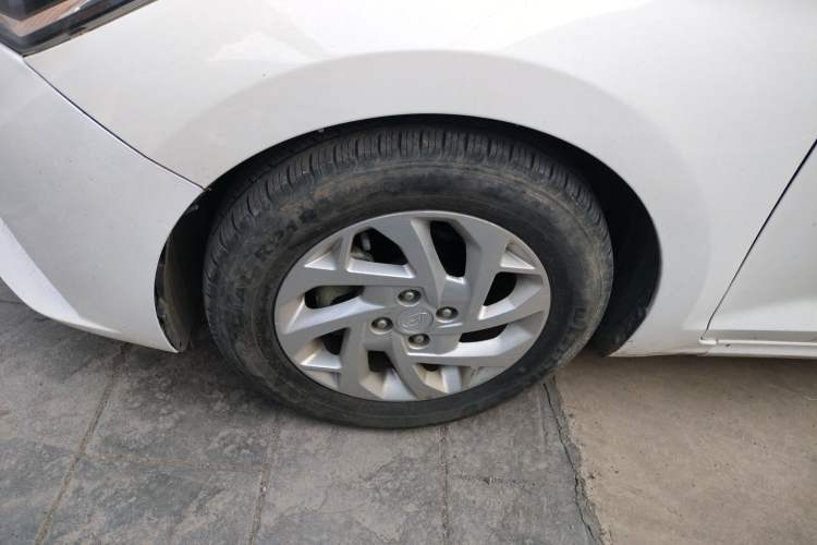 Used Hyundai Verna (new generation) 2020 1.4L Manual GLS Cool Edition Left Front Wheel Hub
