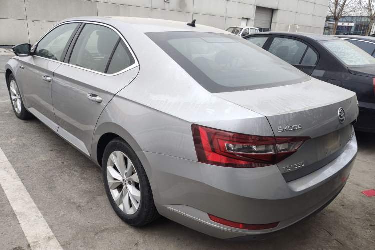 Used Skoda Superb 2016 TSI330 DSG Innovation Edition