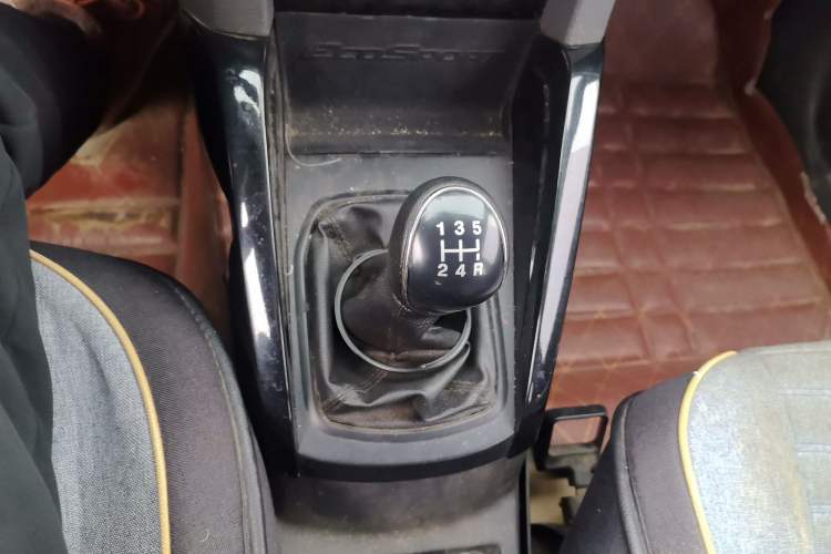Used Ford EcoSport 2013 1.5L Manual Fashion Model