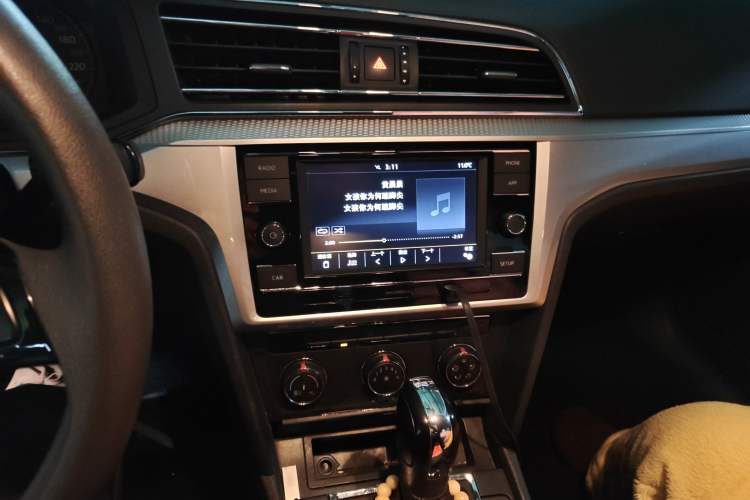 Used Volkswagen Lamando 2019 230TSI DSG Fashion Edition China V Standard