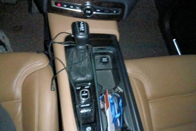 Used Volvo XC90 2015 T6 Zhiya Edition 7-seater Gear Lever