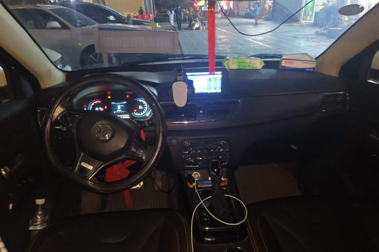 Used Dongfeng Fengon 370 2017 1.5L CVT Fashion Edition 7-Seater