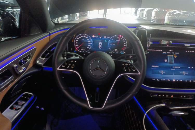Used Mercedes-Benz E-Class New Energy 2024 E 350 e L Plug-in Hybrid Sedan Steering Wheel