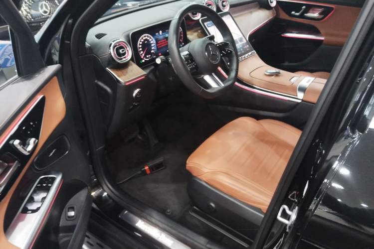 Used Mercedes-Benz GLC 2023 Refreshed GLC 300 L 4MATIC Dynamic Edition 5 Seats