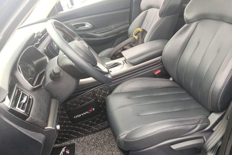 Used CHANGAN OSHAN X7 2020 1.5T Automatic Luxury Version Left Front Seat