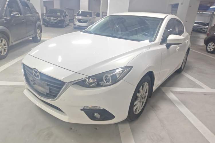 Used Mazda 3 Axela 2014 Hatchback 1.5L Manual Comfort Model