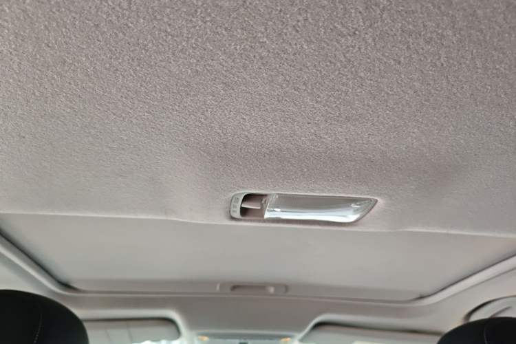 Used Nissan Sylphy 2016 1.6XV CVT Smart Enjoyment Version Headliner