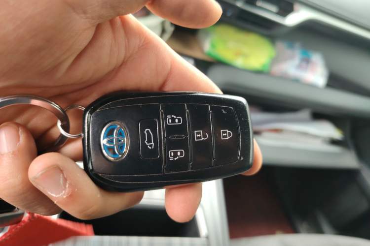 Used Toyota SIENNA 2021 2.5L Hybrid Premium Edition
