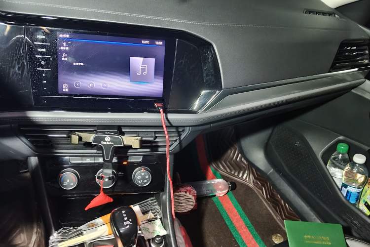 Used Volkswagen Sagitar 2021 280TSI DSG Comfort Connect Edition Audio And AC Panel