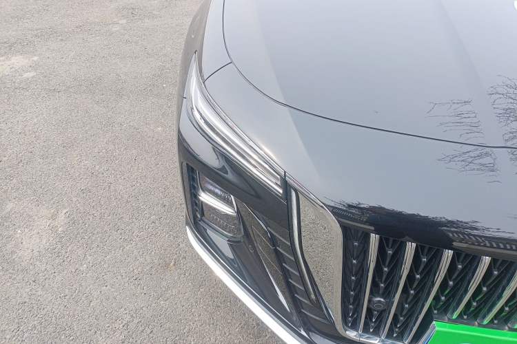 Used Hongqi H5 2024 1.5T HEV Smart Connect Flagship Edition Right Front Headlight