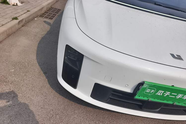 Used Li Auto i6 2025 Model Four-Wheel-Drive Standard Type Right Front Headlight