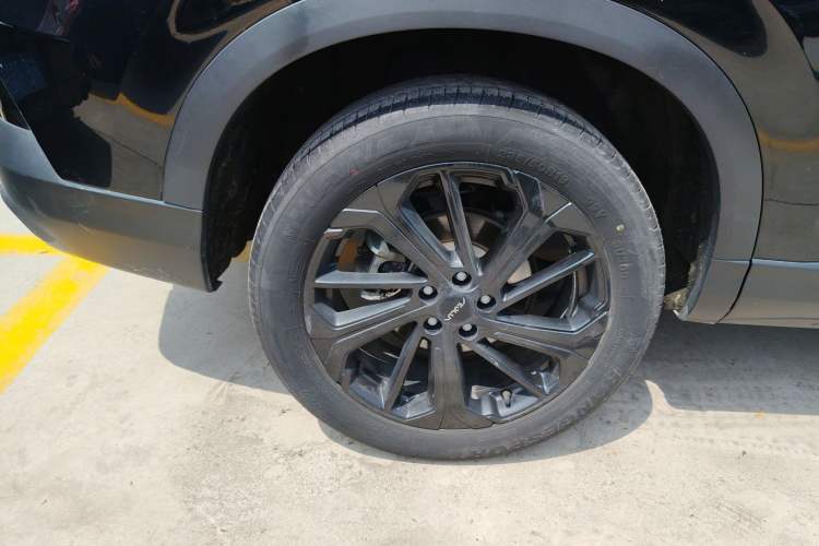 Used Dongfeng Aeolus Huge 2024 Mach Power 1.5T Premium Model Right Rear Wheel Hub