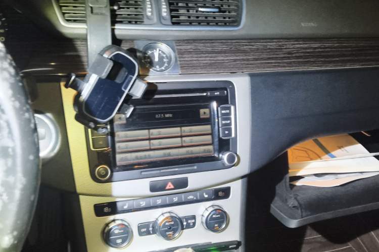 Used Volkswagen Magotan 2012 Facelift 2.0 TSI Prestige Model