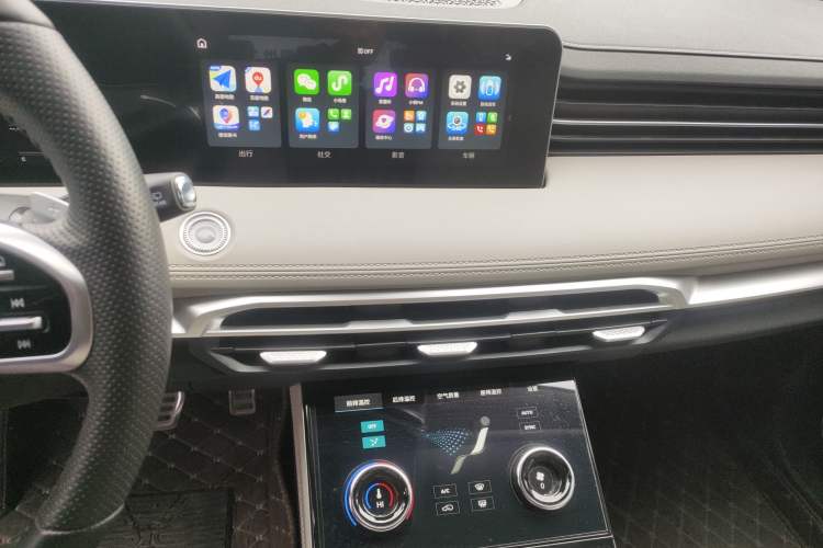 Used JETOUR X70 2023 Zhuge 2.0T DCT Wolong 7-Seater Audio And AC Panel