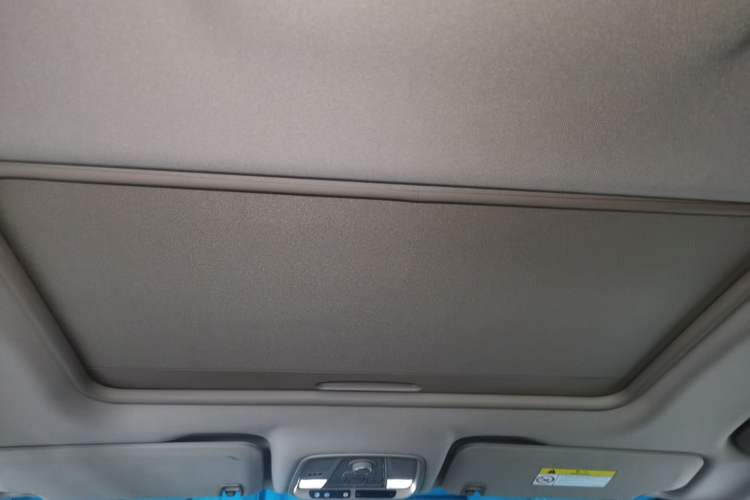 Used Buick GL8 2018 ES 28T Luxury Model China VI Standard Headliner