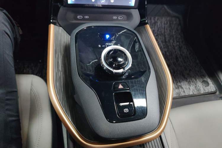 Used Toyota bZ3 2024 517 km Elite PRO