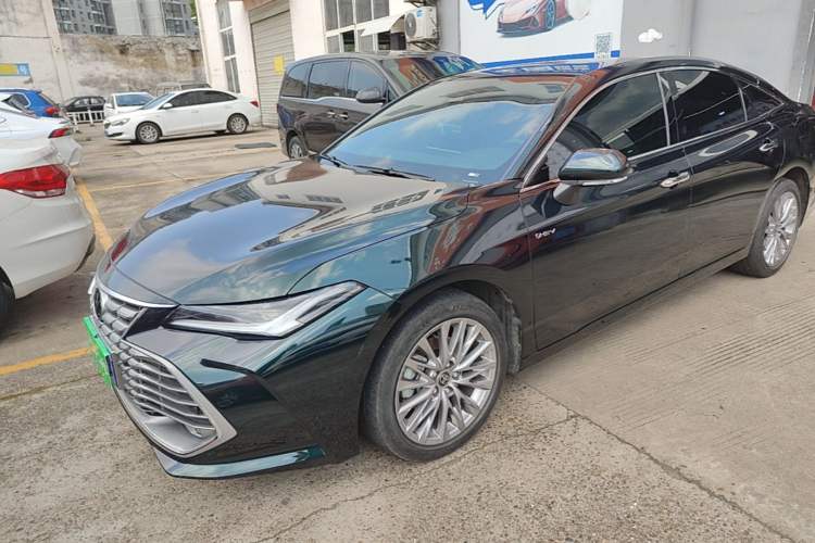 Used Toyota Avalon 2024 Dual-Motor 2.0L Luxury Edition