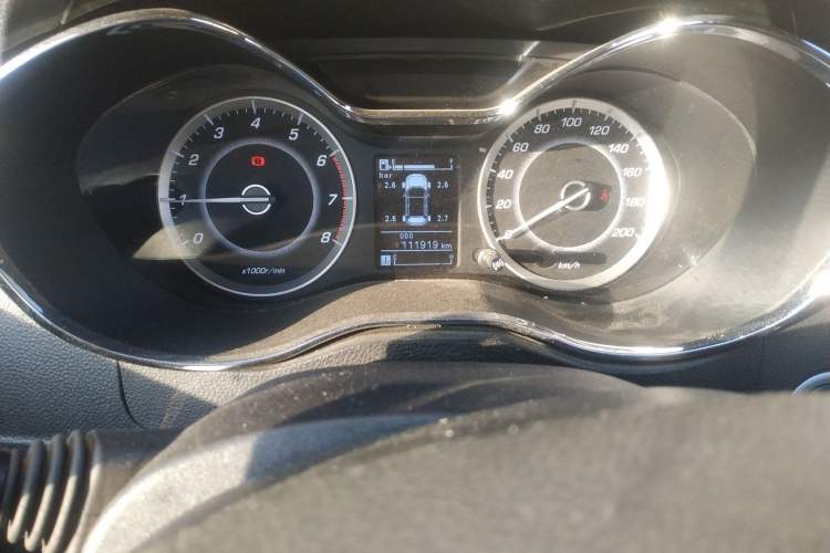 Used Baojun 560 2015 1.8L manual luxury version