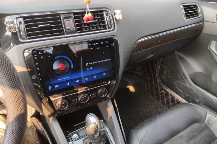 Used Volkswagen Sagitar 2015 230TSI Automatic Luxury Model