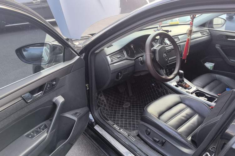 Used Volkswagen Passat 2016 330TSI DSG Luxury Edition