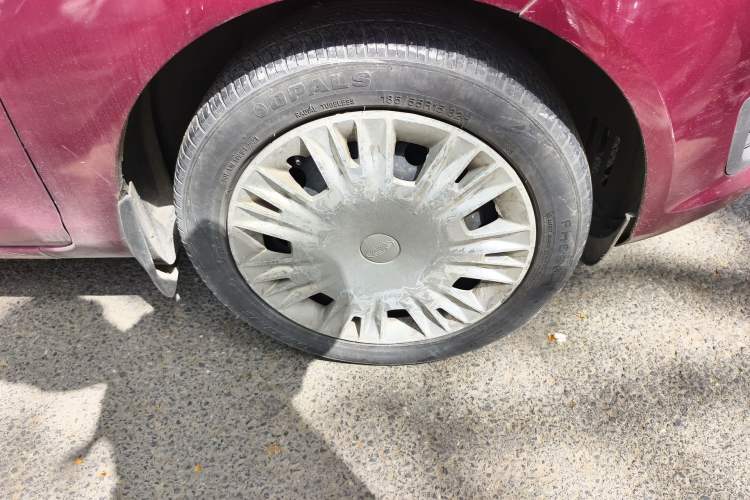 Used Ford Fiesta 2013 Hatchback 1.5L Manual Fashion Edition Right Front Wheel Hub