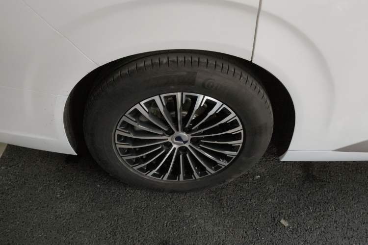 Used Denza D9 2022 DM-i 970 Four-Wheel Drive Prestige Model