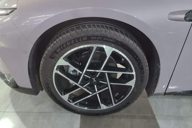 Used XPeng P7+ 2024 Long-Range Max Exterior 4