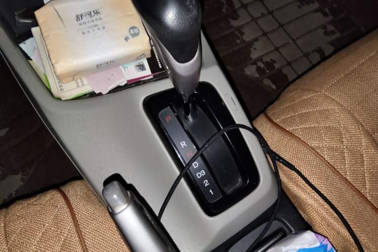 Used Honda Civic 2014 1.8L Automatic Classic Edition Gear Lever