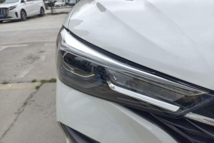 Used Roewe i5 2021 1.5L CVT Diamond Edition Right Front Headlight