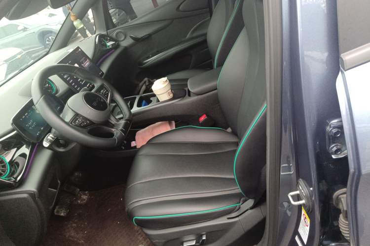 Used BYD Dolphin 2025 Intelligent Driving Version 410 km Fashion Edition
