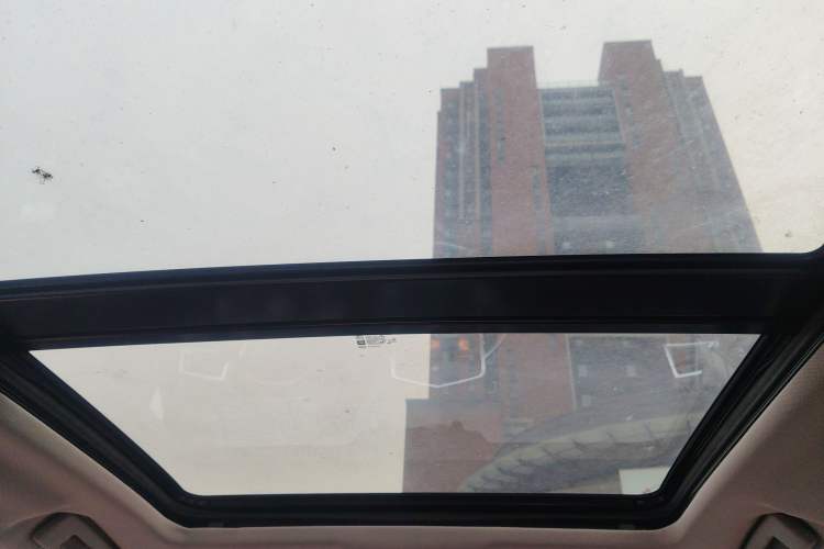 Used Cadillac SRX 2015 3.0L Leading Model