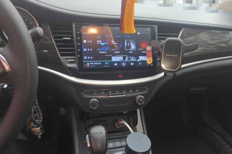 Used Buick Verano 2018 Sedan 20T Dual-Clutch Leading Model Audio And AC Panel