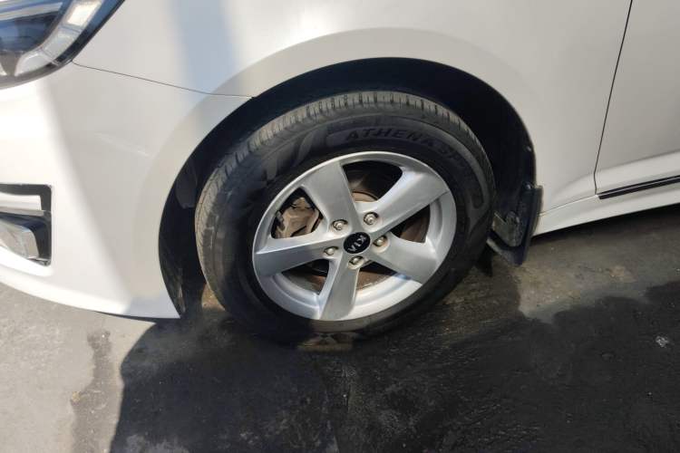 Used Kia K5 2014 2.0L Manual GL
