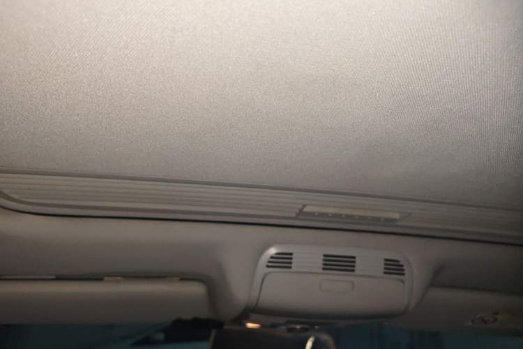 Used Volkswagen Magotan 2016 1.8TSI Smart Comfort Model Headliner