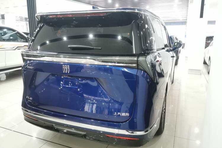 Used Buick GL8 New Energy 2024 Lu Zun Luxury Edition 6-Seater Rear Right 45 Deg