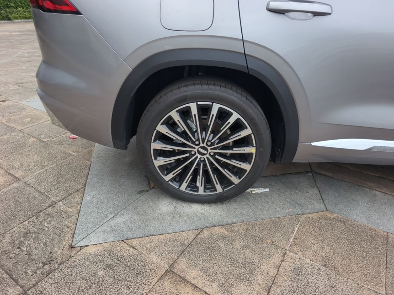 Geely Auto Monjaro L 2025 Dongfang Yao 2.0TD Automatic Lanxing Edition — снимка 11