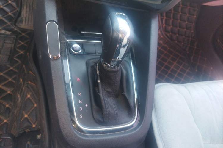 Used Volkswagen Sagitar 2017 230TSI Automatic Comfort Version